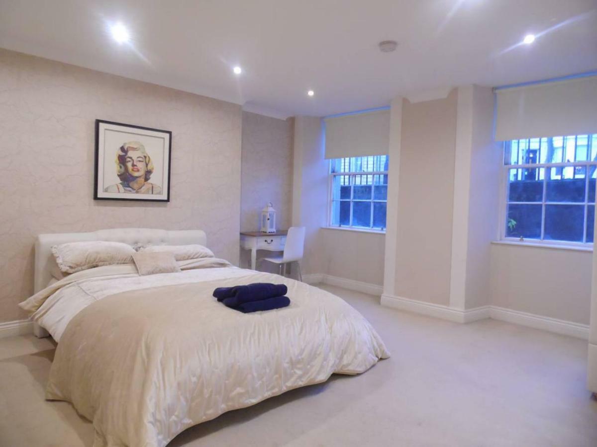 West End -Stunning, 2 Bedroom, Main Door Flat With Private Parking Glasgow Eksteriør bilde